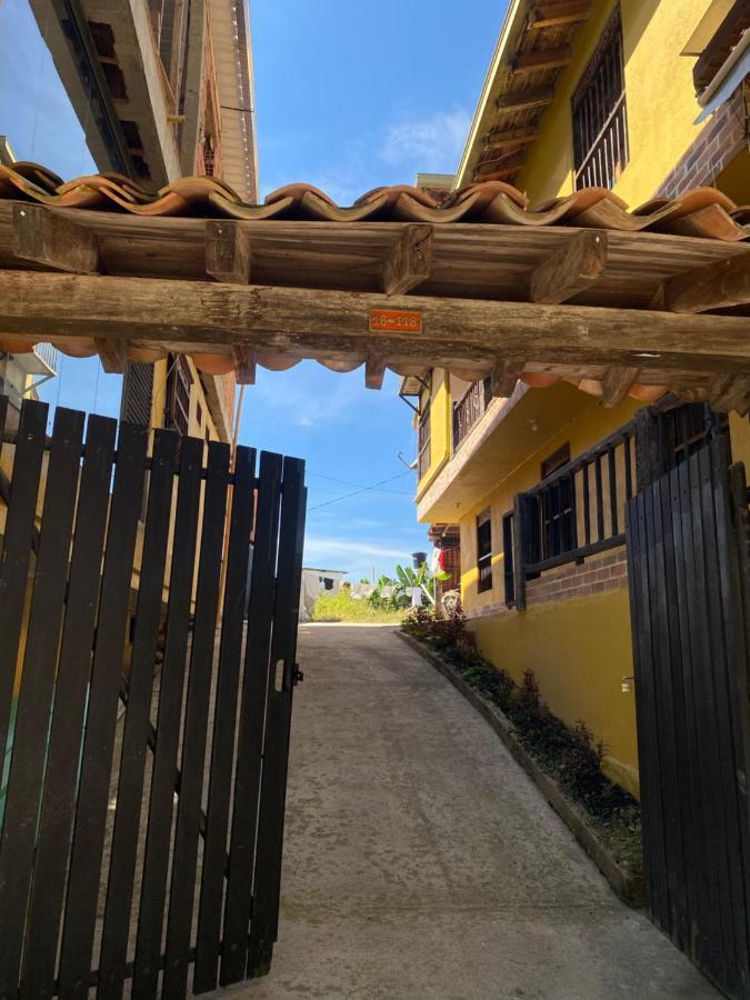Oak Tree House ξενώνας Guatapé Εξωτερικό φωτογραφία