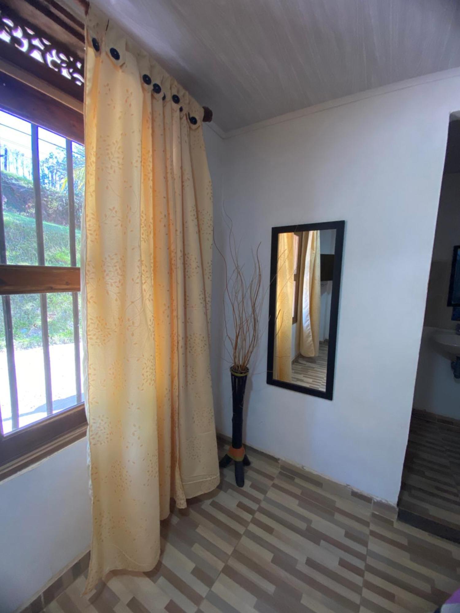 Oak Tree House ξενώνας Guatapé Εξωτερικό φωτογραφία